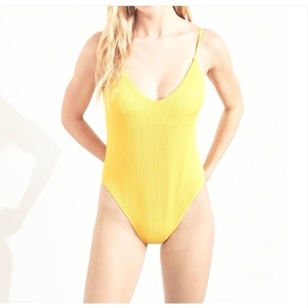 Hollister Ribbed One Piece Swimsuit Women S Yellow